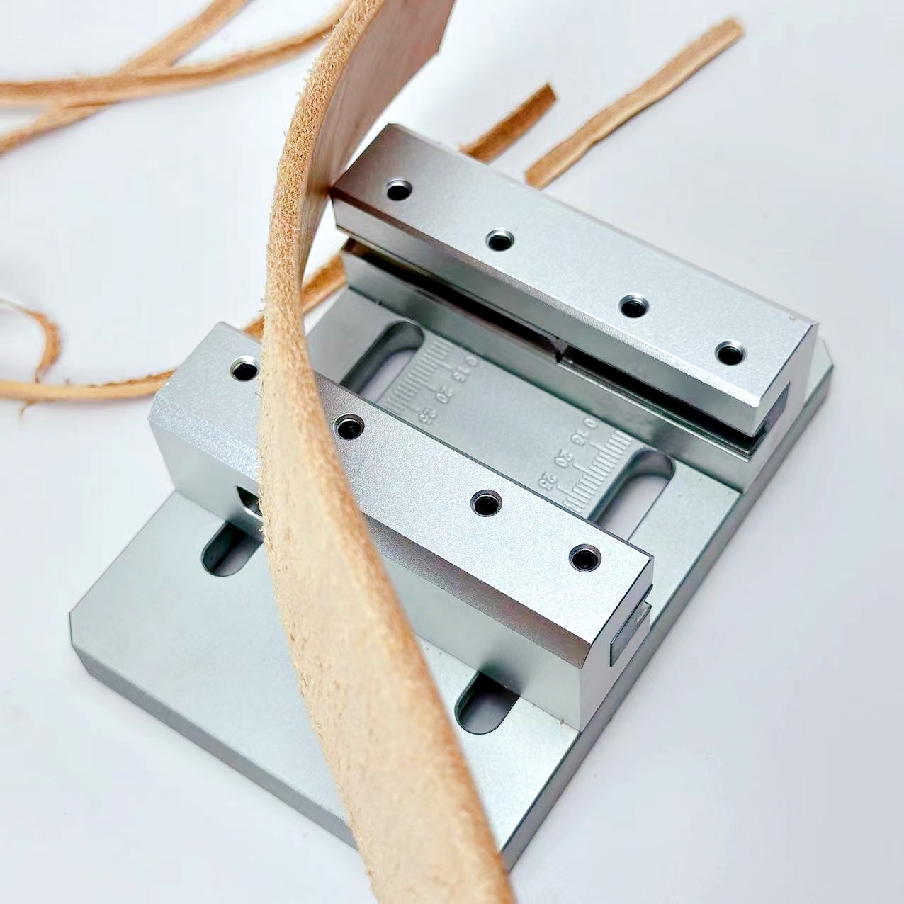 Leatherwork Tools - Belt Edge Trimming Machine Belt Semi-circular